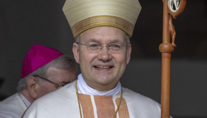 Katolicki biskup: homoseksualność jest wolą Boga